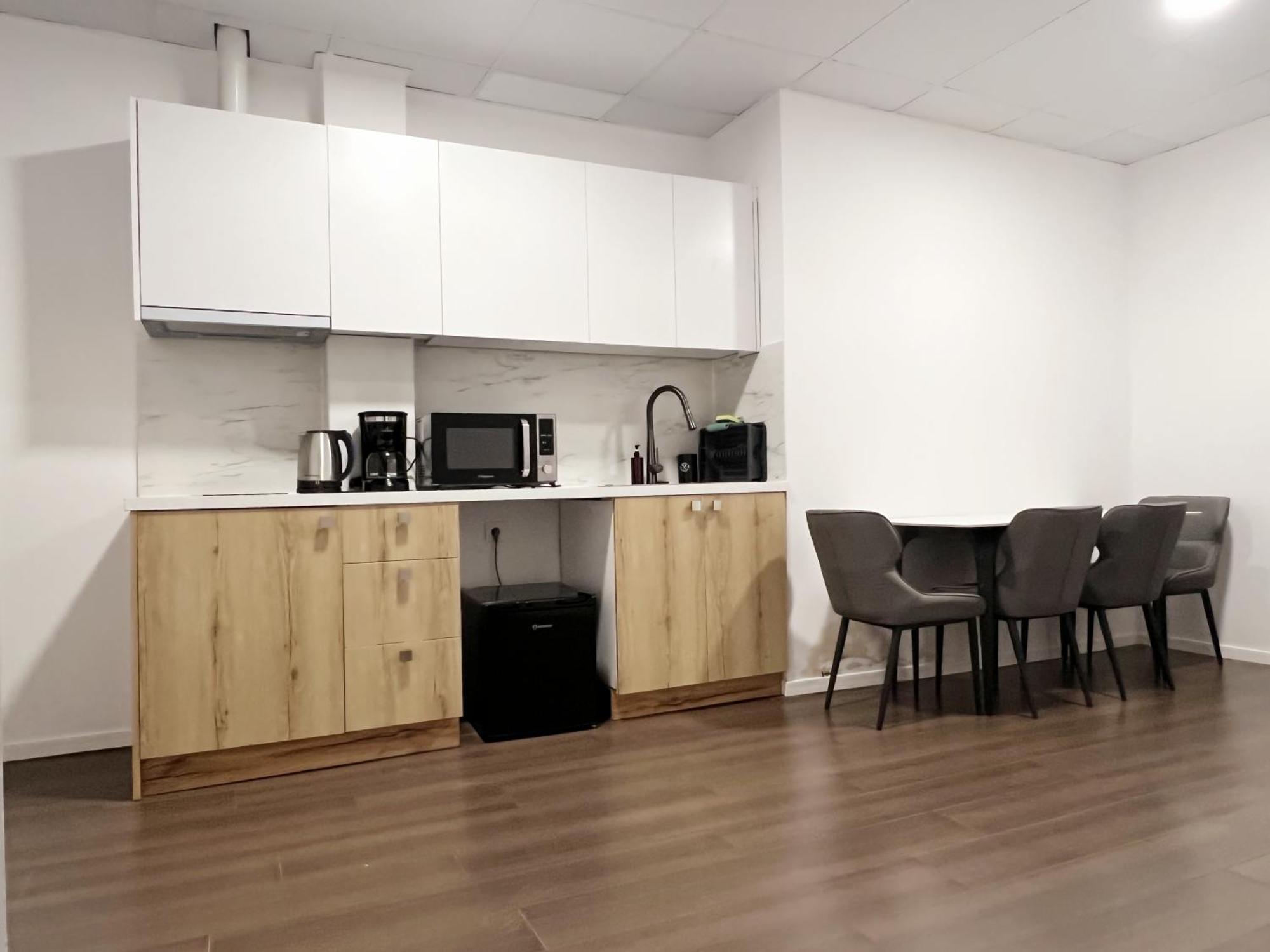 Anhome K11 Serviced Apartments เอเธนส์ ภายนอก รูปภาพ